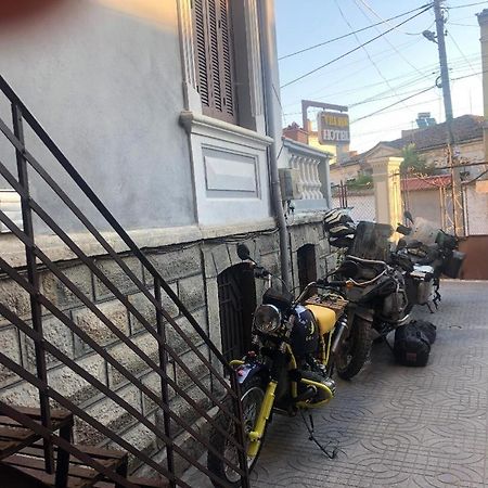 Hotel Vila Mano Korce Exterior foto