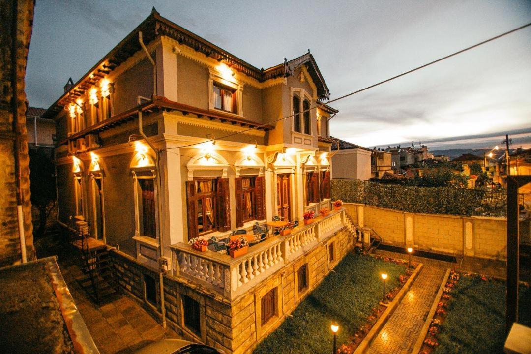 Hotel Vila Mano Korce Exterior foto