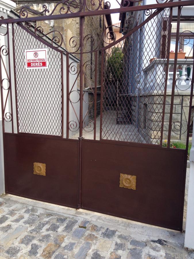 Hotel Vila Mano Korce Exterior foto